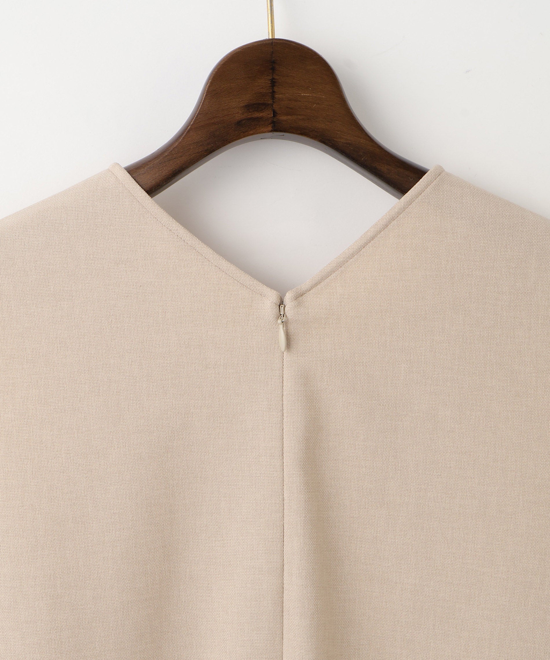 リネンライクノースリーブワンピース – FACE SANS FARD