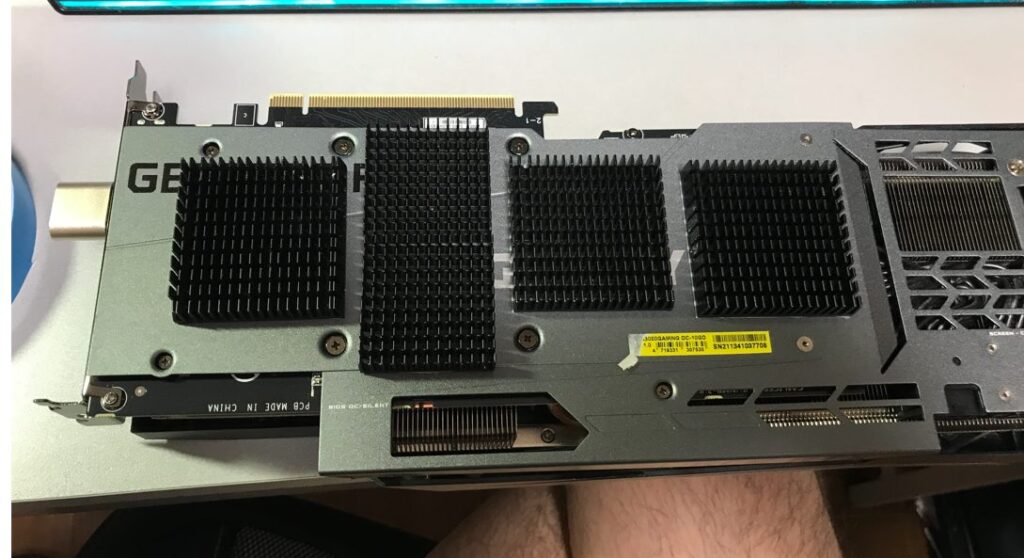 グラボのサーマルパッド交換でGPU性能を100%引き出す改造 | へたれ