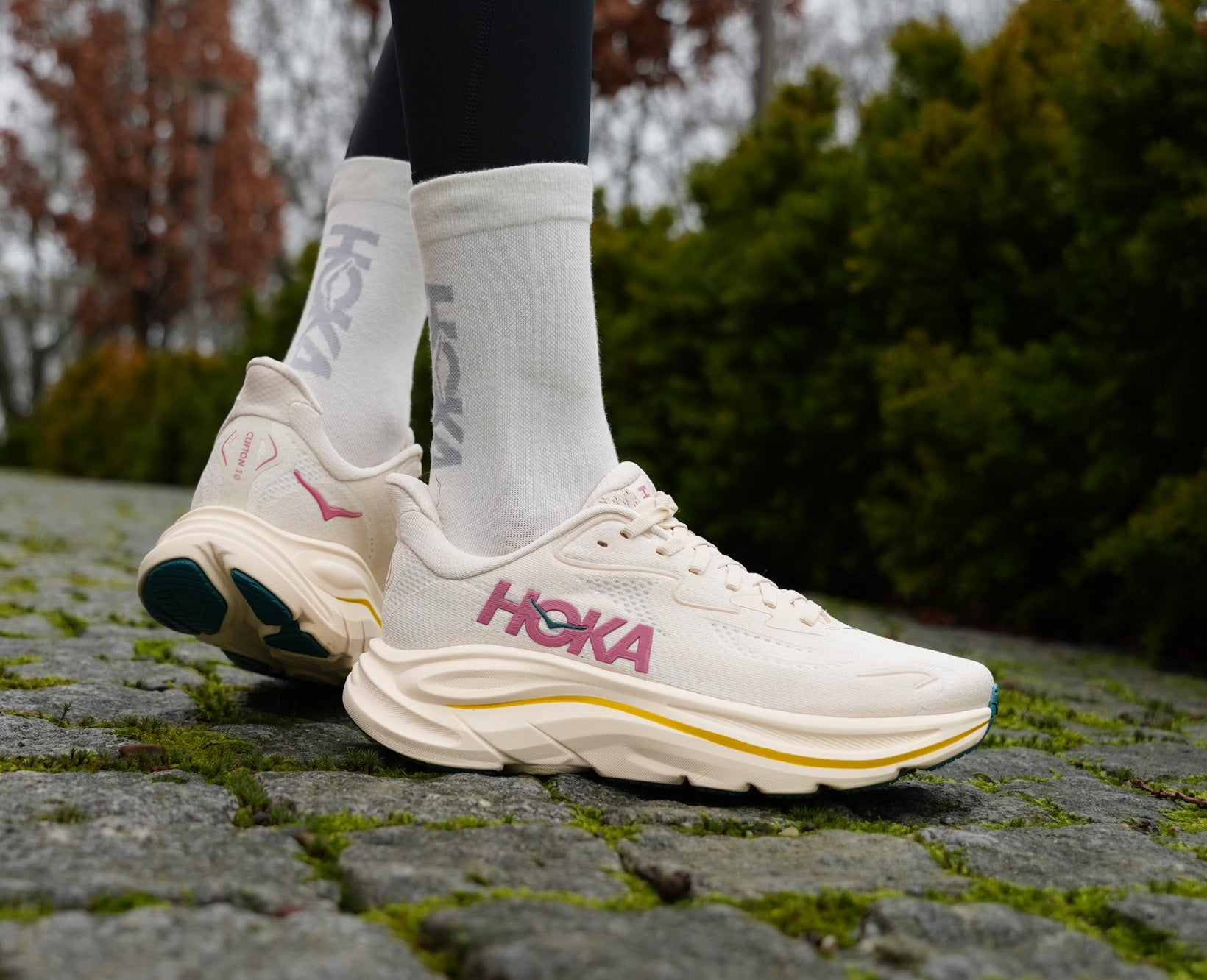 Hoka W CLIFTON 10 Birch / Alabaster – Framsport