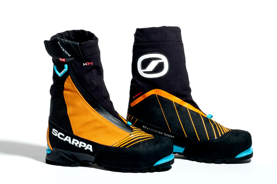 軽やかに雪山を歩ける超現代的ゲイター付きブーツ｜スカルパ