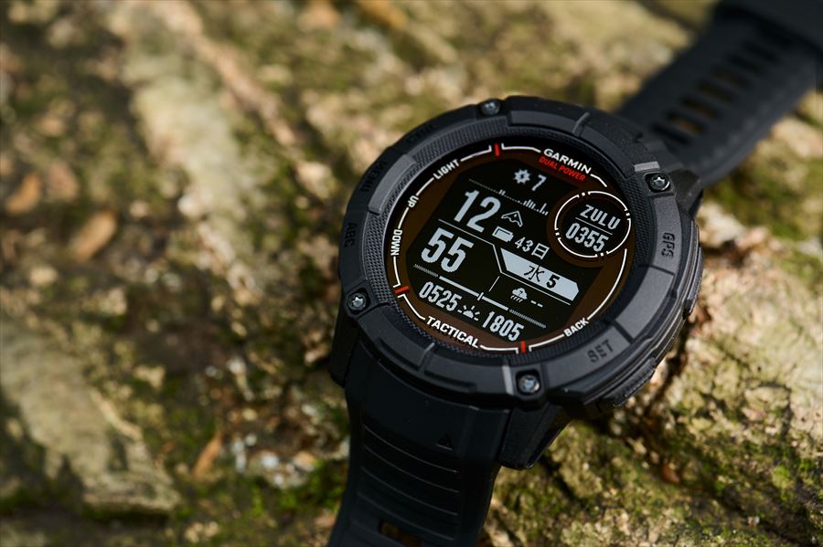 縦走登山でも使い続けられる！ 文字盤が大きくなった「Instinct 2X