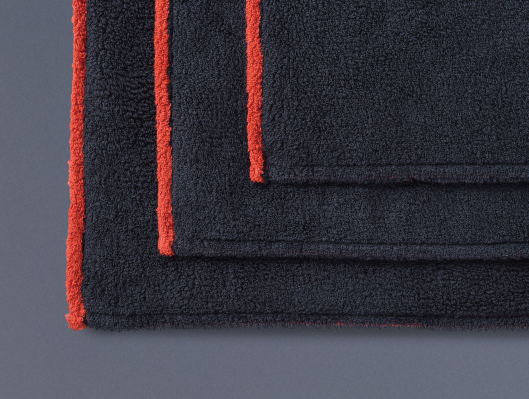 GRAPHIC LINE #01 バスタオル – FUJITAKA TOWEL GINZA