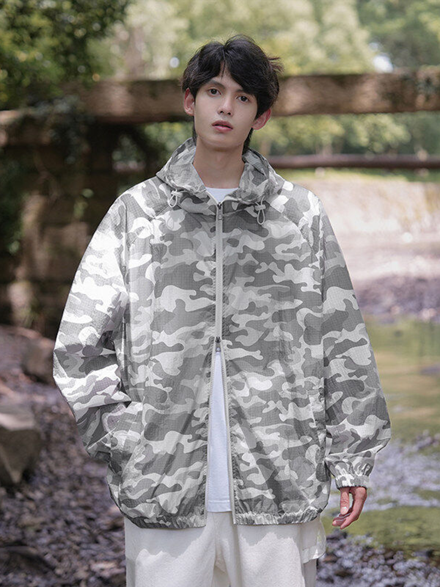 フード付き迷彩柄アウターブルゾン ミリタリージャケット メンズ