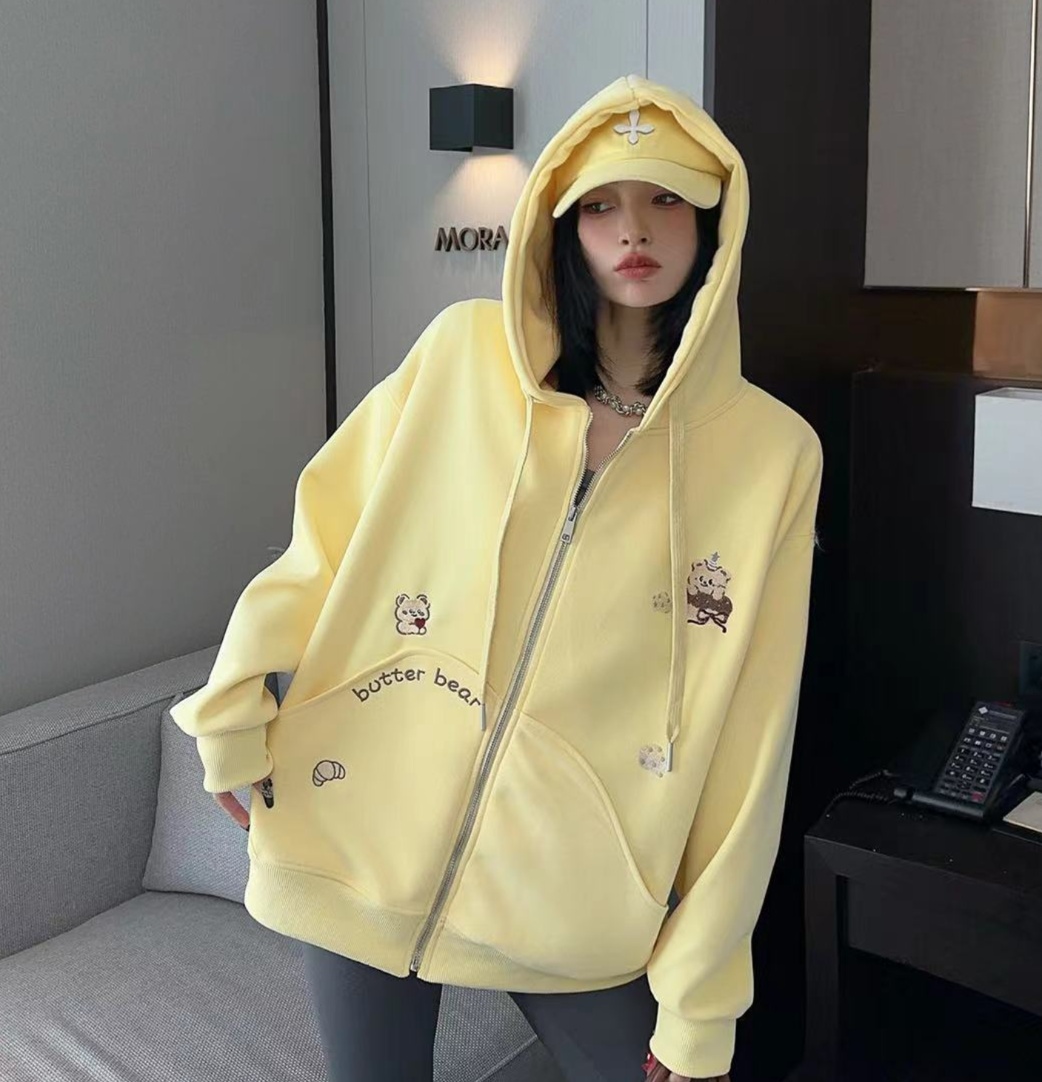 クマさんパッチ刺繍入りジップパーカー 白|ジップパーカー専門通販