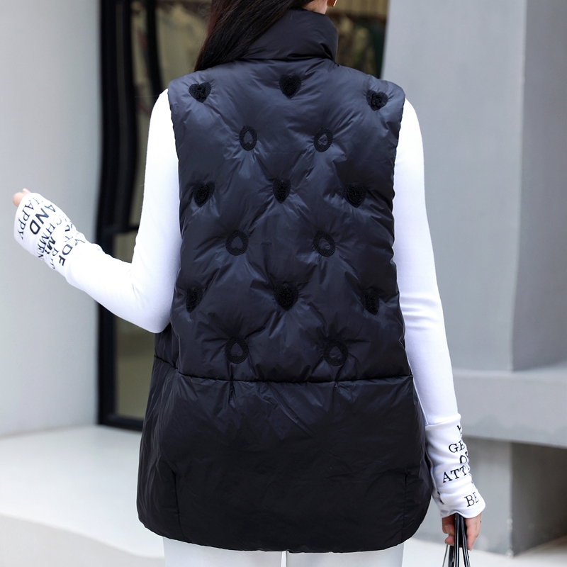 ベスト 花柄刺繍入り立襟ダウンベスト ダウン|ベスト専門通販 ベスティ