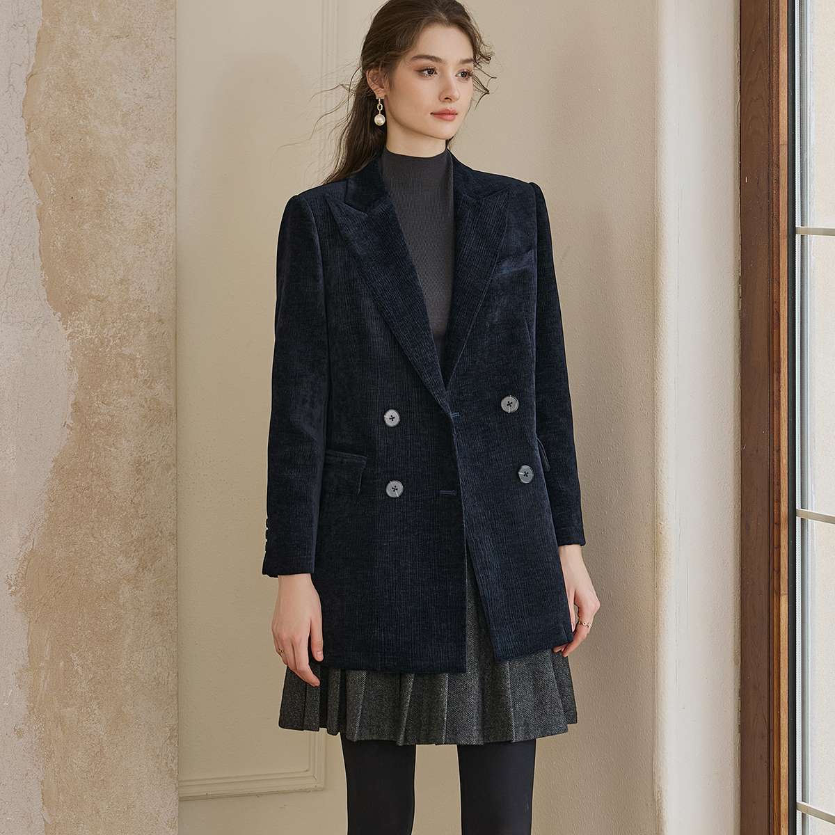 ネイビーコーデ 上質コーデュロイジャケットで叶える洗練スタイル