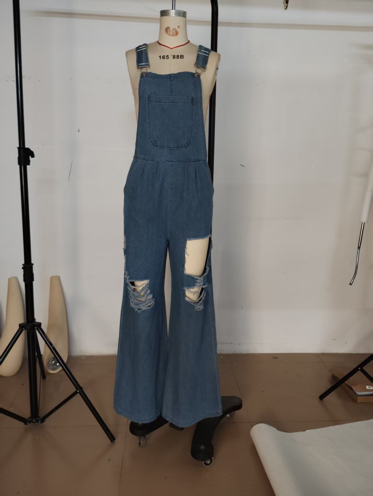 サロペット ダメージ加工マキシ丈デニムサロペット デニム|サロペット