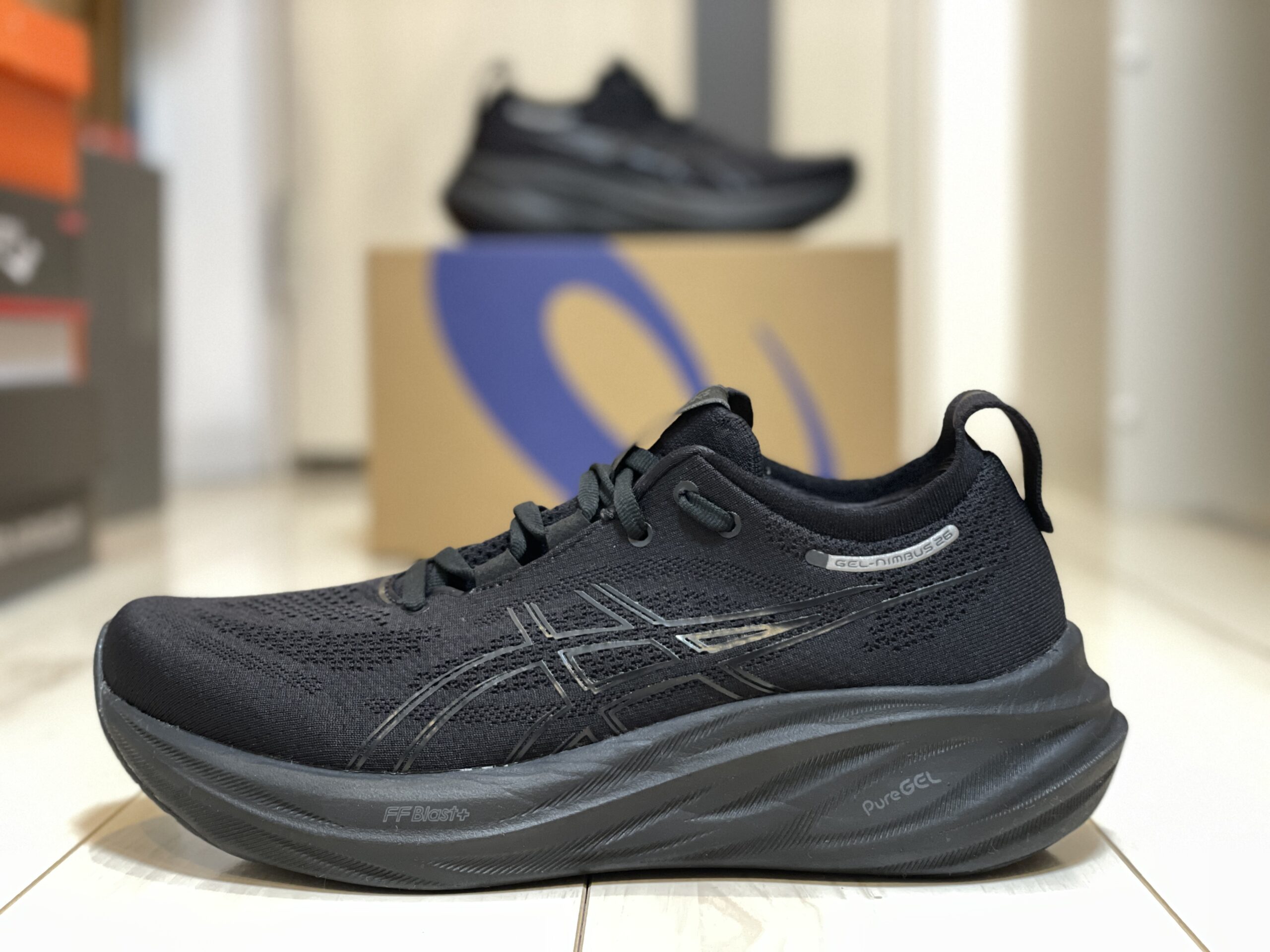 アシックスGEL-NIMBUS26（ゲルニンバス26）徹底レビュー | 市民