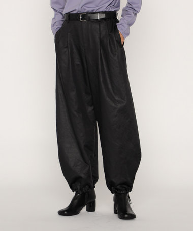レザーライクサテン バルーンパンツ（18-12PM07-205）｜（Maison